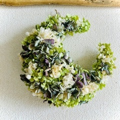 三日月リース　アナベル紫陽花の画像