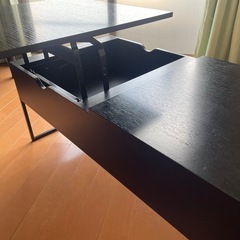 【そろそろ捨てちゃいます！】LOWYA リフティングテーブルの画像
