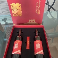 ★新品・箱入り・専用紙袋付き★中国製ワイン2本セットの画像