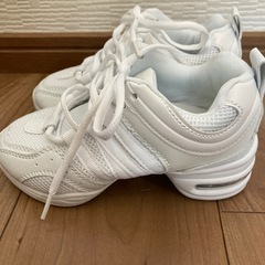 スニーカー　ダンスシューズ　19cmの画像