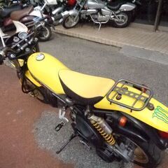 NO.5105　ストリートマジック５０Ｓ　２サイクルエンジン　オートマ車　７．２馬力　イエローの画像
