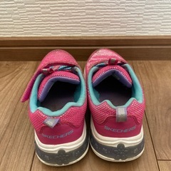 光るスニーカー　17cmの画像