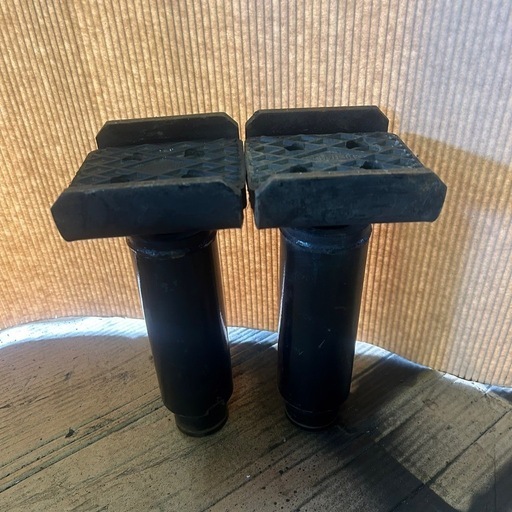 ㉕ビシャモン リフトアタッチメント 新型足ゲタ/2個/車整備 /ガード付き/リフト用フレーム/柱リフト/カーメンテナンス/フレームパッド/バラ売り