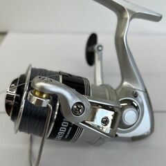 スピニングリール　SHADOW SPIN 4000の画像