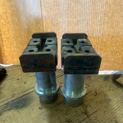 ⑲車整備 リフトアタッチメント/バンザイ/ガード付き/車両/工場/リフト用フレーム/柱リフト/カーメンテナンス/足ゲタ