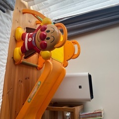 アンパンマンピッピすべり台の画像
