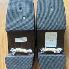 お仕立て浴衣2枚(薄紫の花柄と紺の蝶々柄)の画像