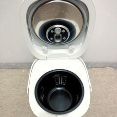 🍎パナソニック 炊飯器 3.5合 IH式 SR-KT068-Wの画像