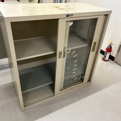 スチール棚の画像