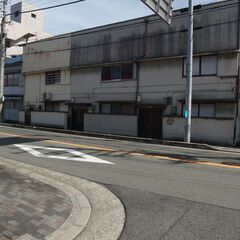 1100万円　売土地（古家付3戸1端家）
