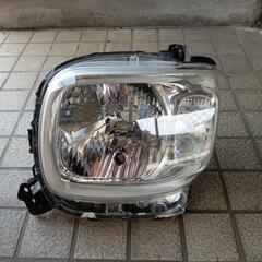 スズキ スペーシア MK53S 左ヘッドライト　取付部破損