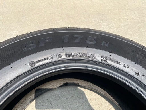 [状態良好]タイヤ4本セット 195/80R15