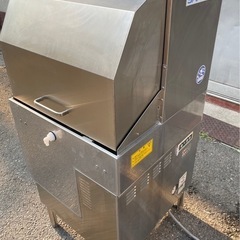 【動確済み】2017年 サニジェット 業務用 自動食器洗浄機 SD-64EA6 三相 200V 60Hz 600×600×1250 食洗機 業務用食洗機 大阪発の画像