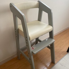 【交渉中】キッズチェア　グレー
