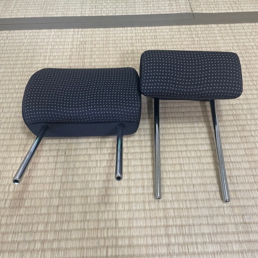車　パーツ　ヘッドレスト　AZワゴン