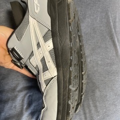 アシックス安全靴の画像