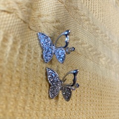 蝶々🦋の形のピアスの画像