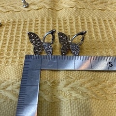 蝶々🦋の形のピアスの画像