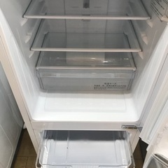 【決まりました】 冷蔵庫　Hisense   HR-D1302   2019年製の画像