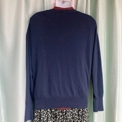 1054.UNIQLO UVカットスーピマコットンVネックカーディガン⭐︎の画像