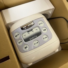 エベリア3.5合炊き炊飯器とアイリスオーヤマ電子レンジの画像