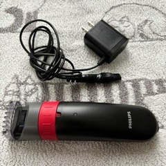 PHILIPS フィリップス　ヒゲトリマー　使用可能　箱付の画像