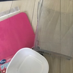 未使用まな板、タッパ、ブリタ