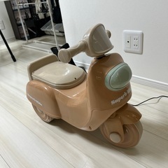 スリーコインズ　足蹴りバイクの画像