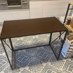 折りたたみテーブル　0円の画像