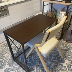 折りたたみテーブル　0円の画像