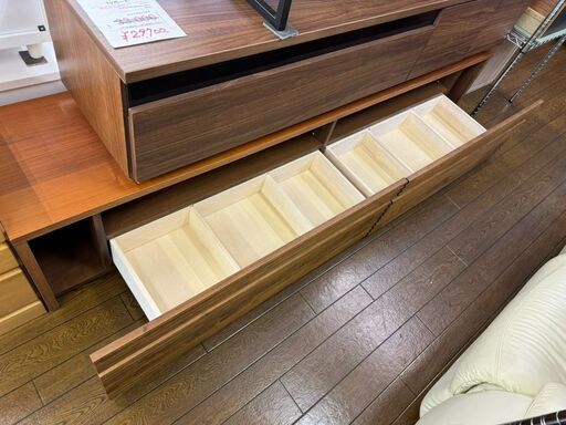 8-20 70インチ対応 TVボード【一部地域配送可・現状渡し】カグマニア