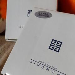 ☆在庫×2 新品GIVENCHY　カップ&ソーサー☆