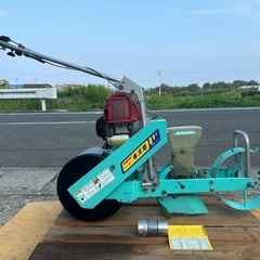 みのる産業 自走式播種機　PWE-121 楽太郎　オート播っく ...