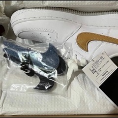 NIKE エアフォース 1'07 LV8 CT2253-100 スニーカーの画像