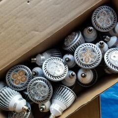 OPTILED LIGHTING LED電球 ハロゲンランプ形 E11 4.6W 中角タイプ 昼白色 LDR5N-M-E11の画像