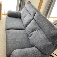 3人掛けソファー譲ります