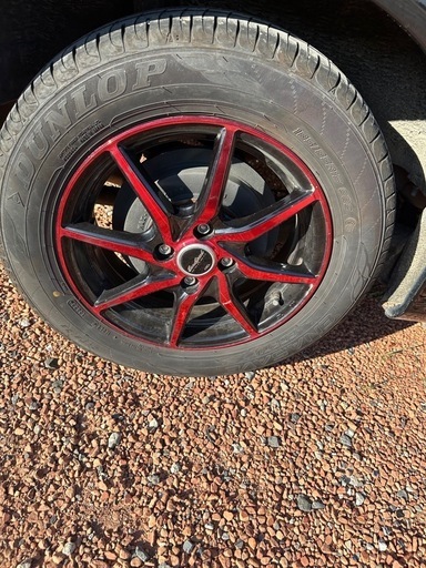 タイヤ  185/652本　165/652本