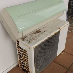 取引き中  23畳用　200V　古いエアコン　冷えなくなりました　の画像