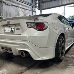 86 zn6  6MT パールホワイトの画像