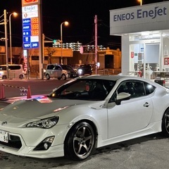 86 zn6  6MT パールホワイトの画像