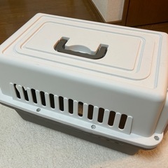 小動物（ウサギ・フェレット・子猫）用 ハードキャリーケース