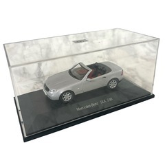 【新品未使用】メルセデスベンツ❤ミニカー　モデルカー　1/43　SLK230の画像