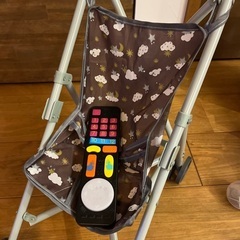 リモコン、お人形ベビーカー