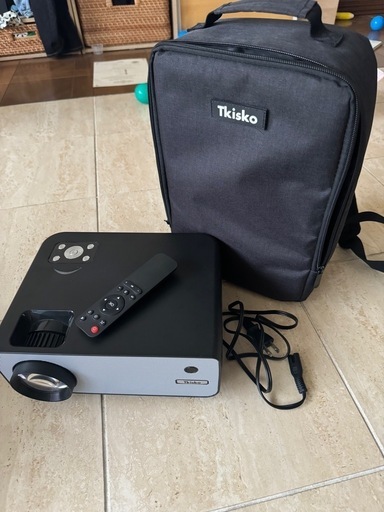 Tkisko プロジェクター 高輝度4K対応 1080Pネイティブ解像度