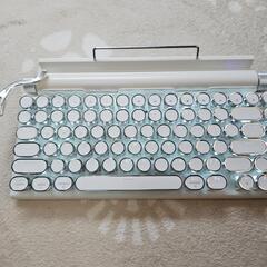 【キーボード】タイプライター風キーボードの画像