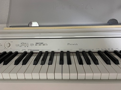電子ピアノ