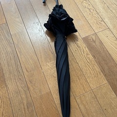 フリル付き日傘