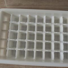 暑い夏に！アイスバー、製氷器の画像