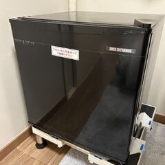 冷蔵庫（45L：アイリスオーヤマ IRSD-5A-B）