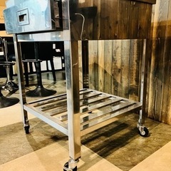 ステンレス作業台　業務用　厨房　家具 オフィス用家具 机の画像